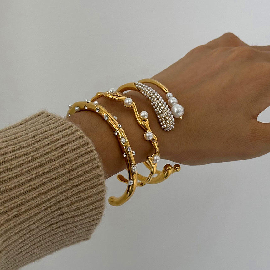 Siren Fluid Pearl Open Cuff