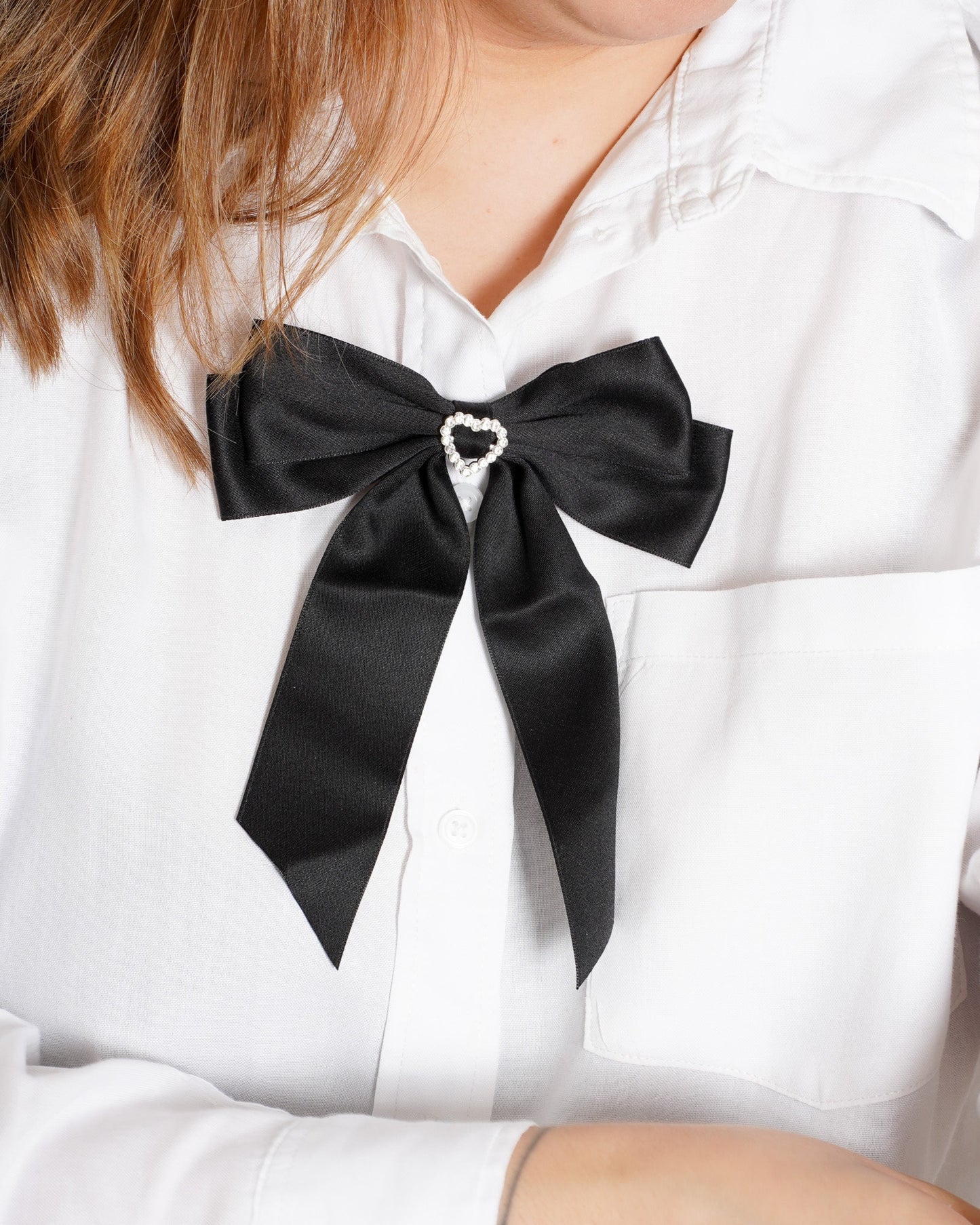 Hearty Black Bow Pin