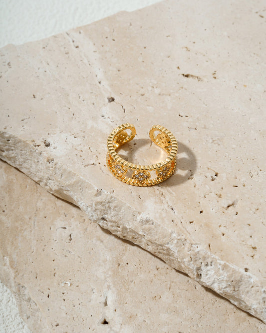 Clover Band Ring