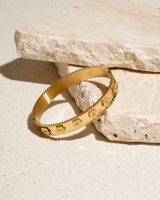 Golden Clover Kada