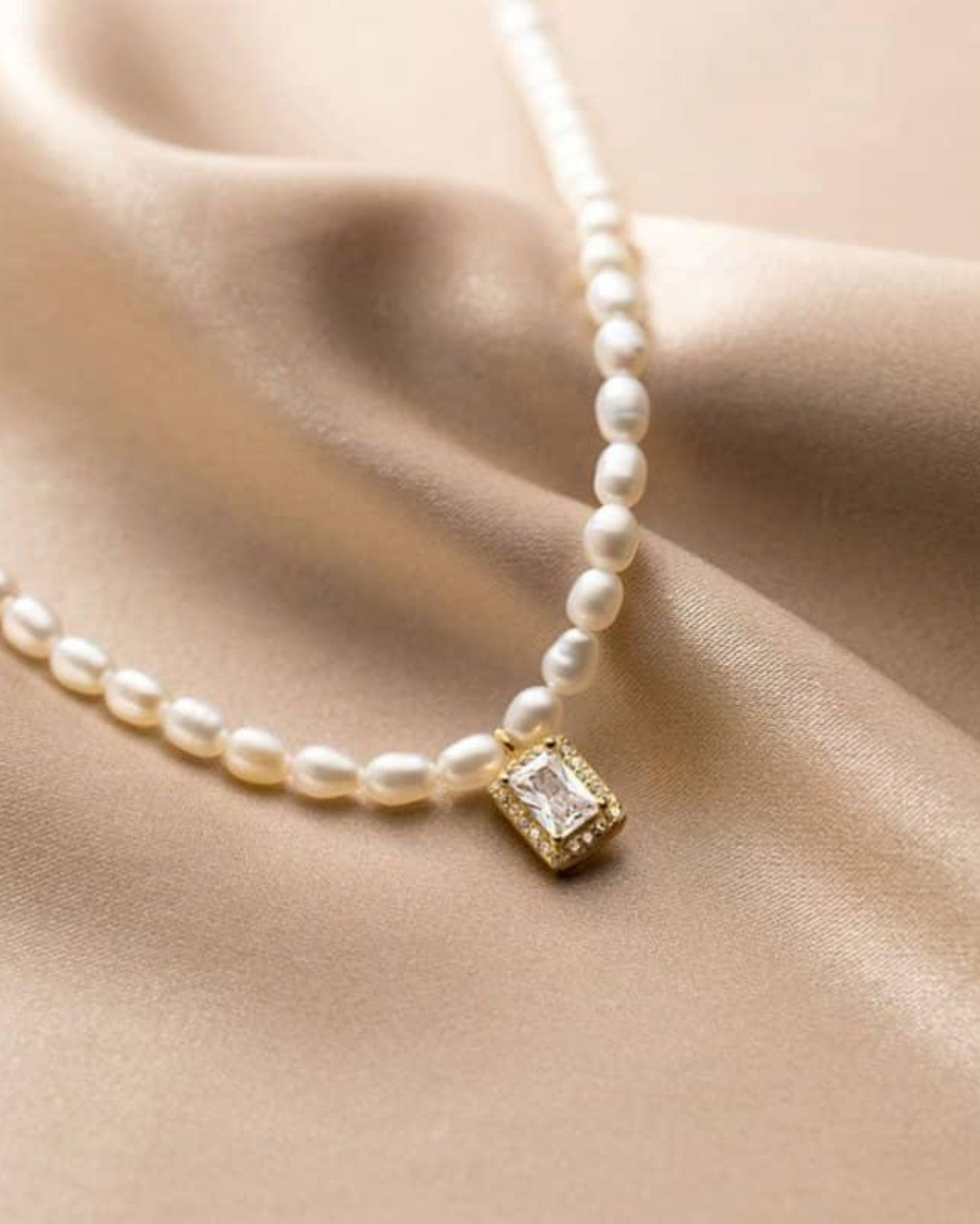 Zircon Pearl Necklace